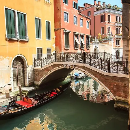 The Lion'S House Apt3 Venice Exterior photo