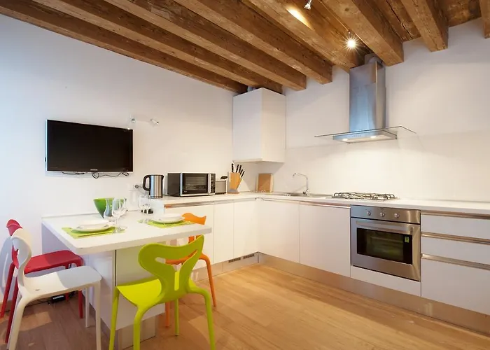 The Lion\'S House Apt3